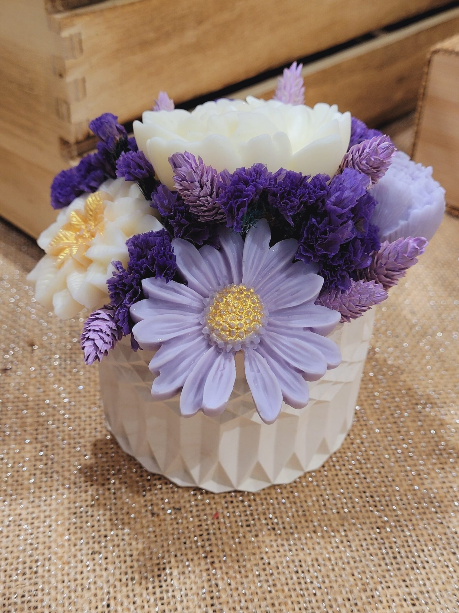 Bougie bouquet de fleurs Monoï – Image 2