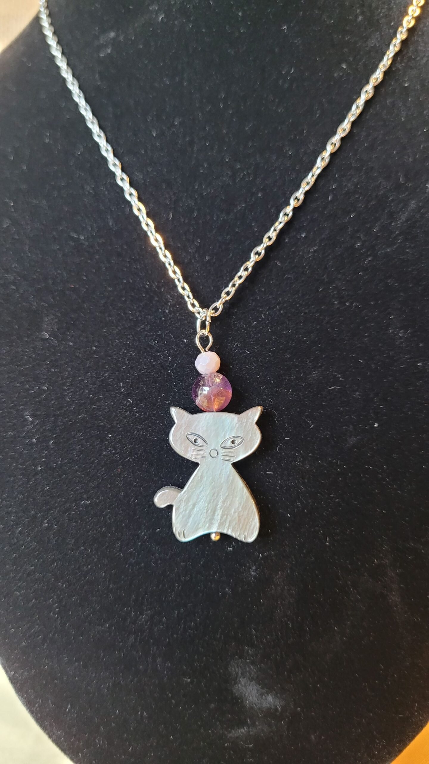 Collier Chat – Image 2