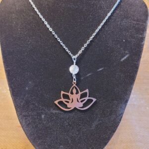 Collier Lotus Cristal de Roche
